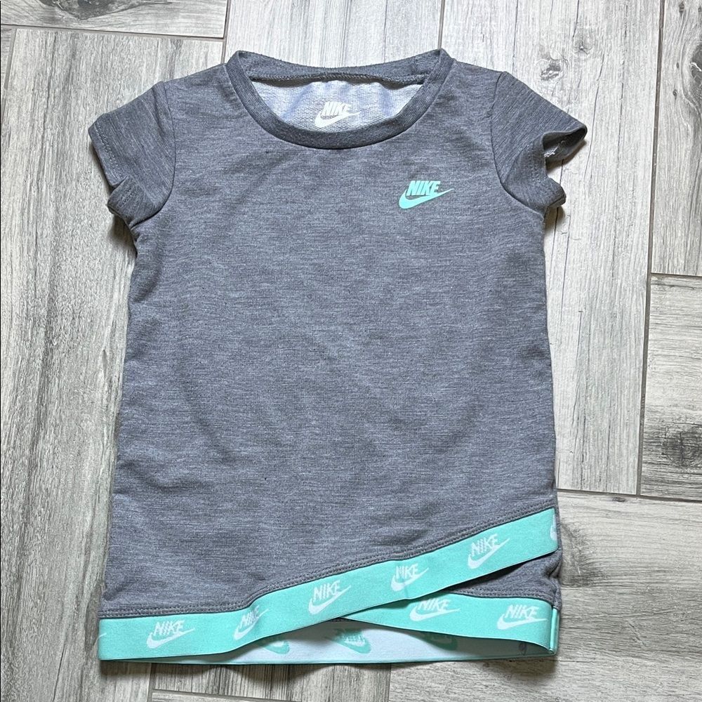 Nike Kids Charcoal and Aqua Short Sleeve Tee| size:24M